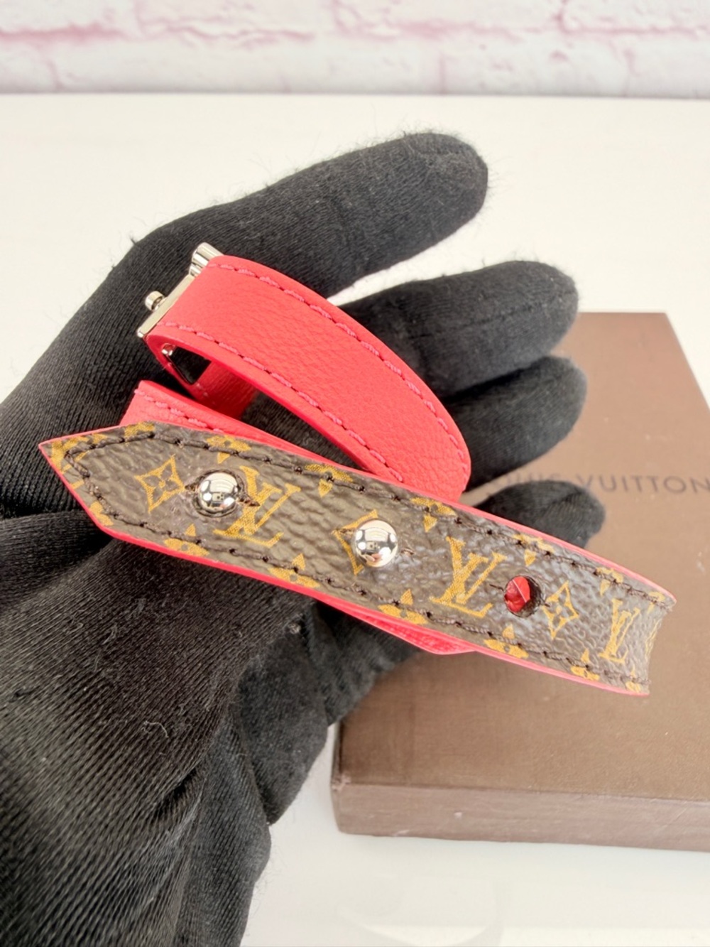 Louis Vuitton Bicolor Monogram Canvas Lockit Double Wrap Bracelet 17 - Picture 4 of 12